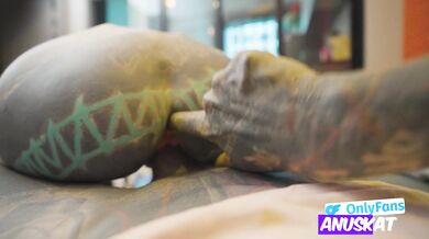 Hippie tourist gets ANAL fucked in hotel room