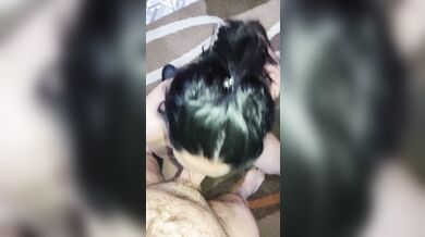 My Stepmom makes me Cum in her mouth