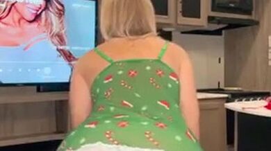 Vicky Stark Nude Christmas Try On PPV Video Leaked