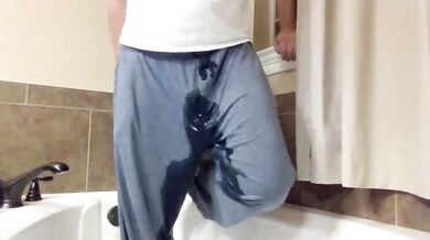 Last pissing of the night full video