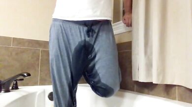 Last pissing of the night full video