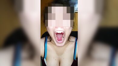 Girl Huge Mouth & Long Tongue pt2
