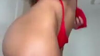 Hayley Maxfield Nude Tease