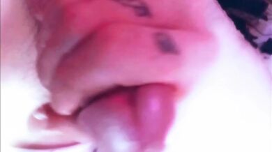 Watch Daddy Cum! Suck/lick it off????