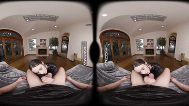 VR Conk: Horny Katniss Everdeen From The Hunger Games Sucks Deepthroat in Cosplay Parody | VR Porn (Hazel Moore)