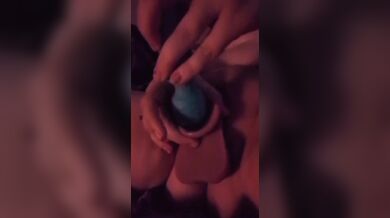 Chubby MiLF cums on large dildo