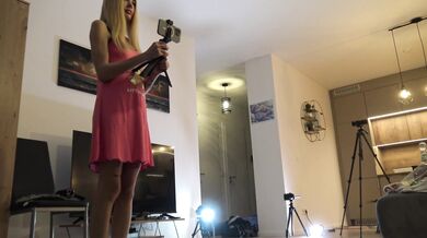 Hot and Sexy Mini Golf Girls Contest in a Handjob Challenge to make a cock Cums first Game