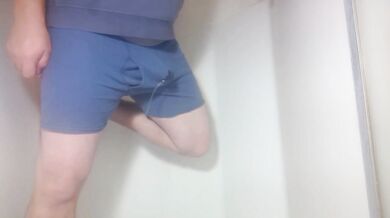 Fast Piss before bed