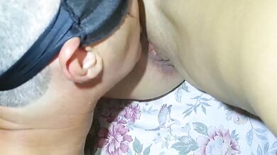 Guy cum inside MILF pussy. (close up creampie)