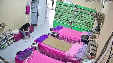 [Scarce Beauty Salon Camera] The Boss Fucked