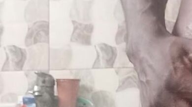 Africa guy xrastamfk getting BBC shaved