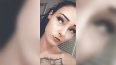 Guten Abend meine cuties ? by littlemissnaughtytw from OnlyFans | Coomer