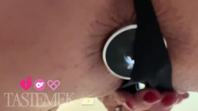 Facesitting Vibrator Bullet and Plug - Ass Insertion Panty Fetish