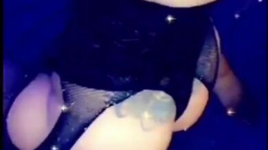 Sexy Milf horny and waiting for Daddies Big throbbing Cock!