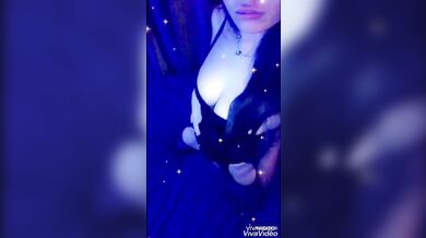 Sexy Milf horny and waiting for Daddies Big throbbing Cock!