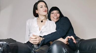 Strapon POV and Dirty Talk: Miss Flora and Goddess Aurora