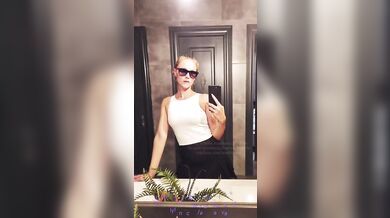 İn toilet in cafe fhd 1080 full version