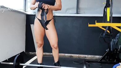 Train and flex by Angelmuscles (PersonalTrainer PersonalTrainer)