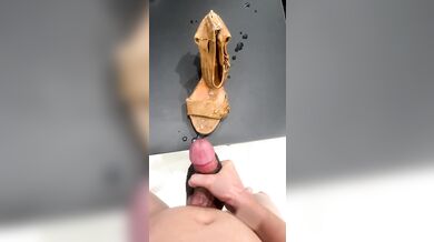 Fucking Peep Toe and Cum on Used Old Well Worn High Heels