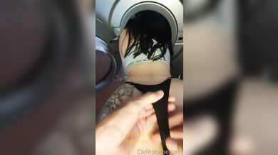 Post 025 | ? Video completo sin censura Título: Atrapada en .. by cielitobebe from OnlyFans | Coomer