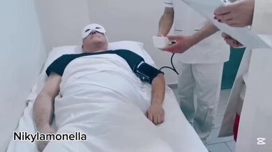 Dottoressa fa prelievo di sperma al paziente sborrata sul culo infermiere depravato - Nikylamonella