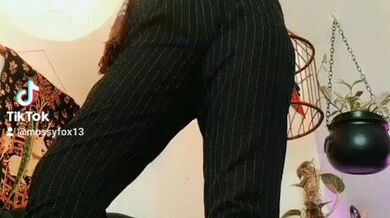 My application for Bisexual Pirate tiktok ? by lunaroux from OnlyFans | Coomer