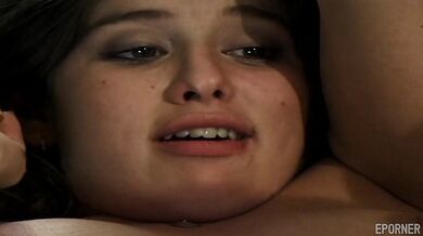 Teen Girl Decided To Help Out Older Man