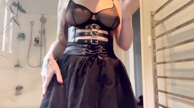 Join me for a sexy soapy bath?