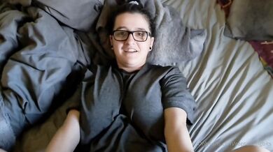 Trying out the pov headset for the first time! Really happy .. by captain_tigbits from OnlyFans | Coomer