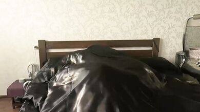 Stepmom’s Creative Way to Make Her Son StudyPV8msyDb