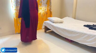 Big Ass & wet Pussy Hijabi Friends Hot Mom want Fuck From Her Son's Friends!