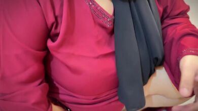 Arab Chubby Pussy & Huge Ass Hijabi BBW Used sex toy & Pussy Play Almost Caught in parents Bed Room