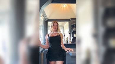 Busty Blonde’s Cheeky Cosplay Tease Trends Wildly