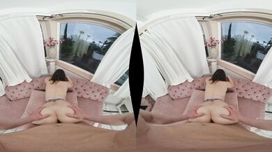 Ⓛⓔⓐⓝⓐ Ⓛⓞⓥⓘⓝⓖⓢ ⃝Ⓦⓐⓝⓚⓩ 04.15.22