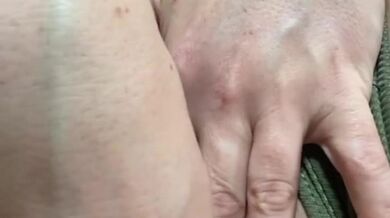 So horny, I fucked my ass and pussy to make me cum rough