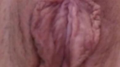 Madusa Makes her Pussy Cum