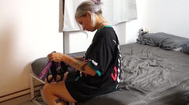 Ultimate Cumming! Pregnant girl pegging, sucking and titfucking boyfriend all at the same time!