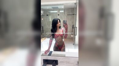 18YO’s Live Pussy Leak Shocks Webcam!