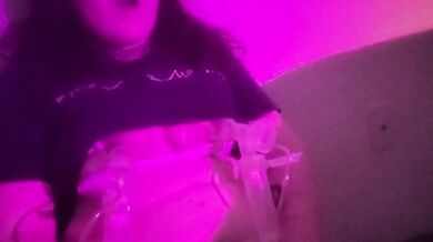 Solo milf masturbation with breast pump
