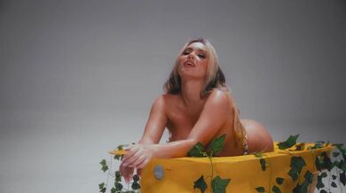 TATIANA ALVAREZ RECIBIENDO TODA LA LECHE EN NESQUIK - JULIO H X YUNG BEEF X EL FRIO