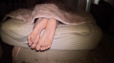 Jerk your cock to my soles while I try to rest! - Preview