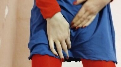 YOU LIKE WATCHING ME WHEN I PLAY IN MY DRESS? close up view