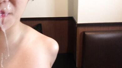 ショートカット美女がネカフェで即尺＆イラマ→顔射③。Blowjob and Irrumatio.Facial Cumshot at an Internet Cafe③。