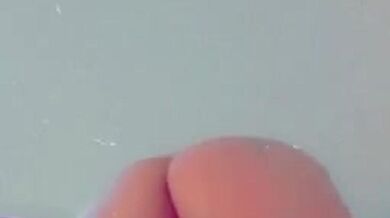 Hot horny girl ducks herself