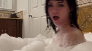 Essaere Butt Plug Onlyfans Birthday Sexy Video - gotanynudes.com