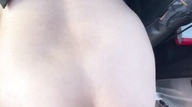 Pour me venger de mon mari qui m’a trompé je fais la pute toute la journée