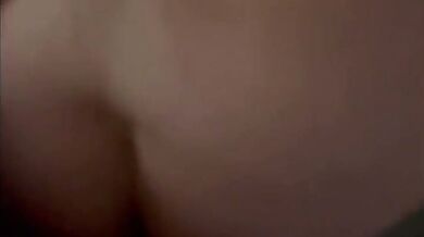 Pour me venger de mon mari qui m’a trompé je fais la pute toute la journée