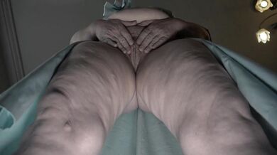 BBW granny hairy pussy upskirt bottom view.