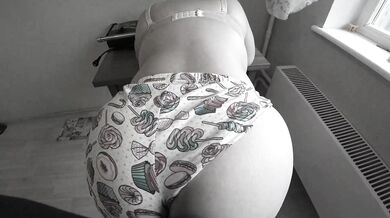 My mature girlfriend fucks me with a strapon.