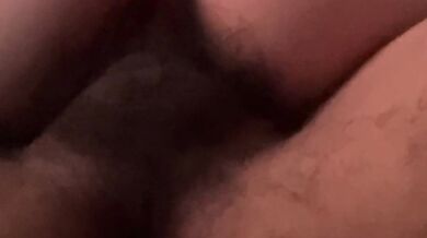 Mi culo la siente más adentro con los sentones 